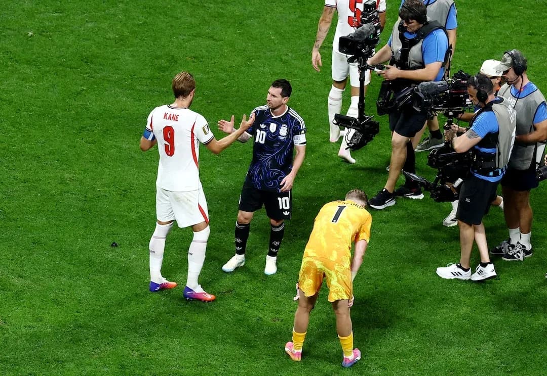 Kane and Messi interacting during World Cup match