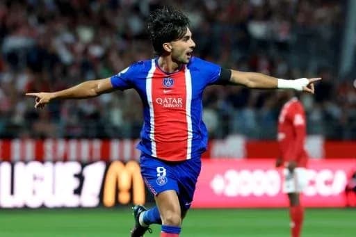 Player celebrating after scoring a goal for PSG