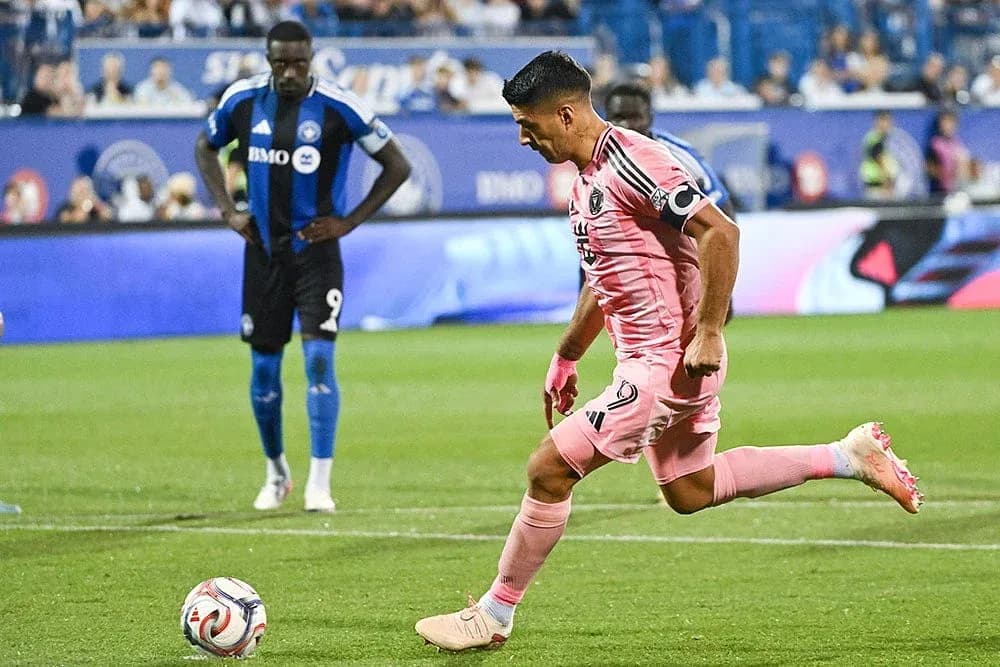 Player taking a penalty kick for Inter Miami