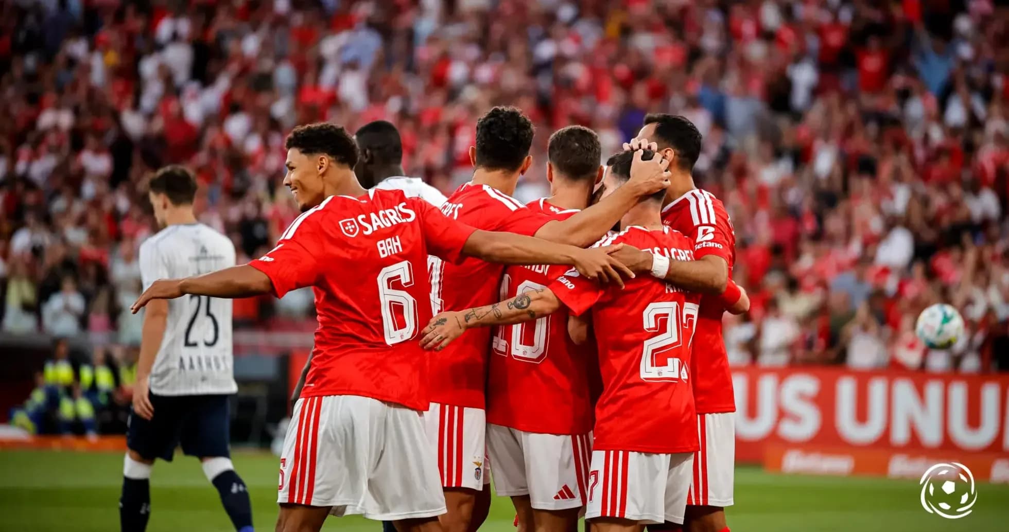 Benfica players celebrating a goal during match