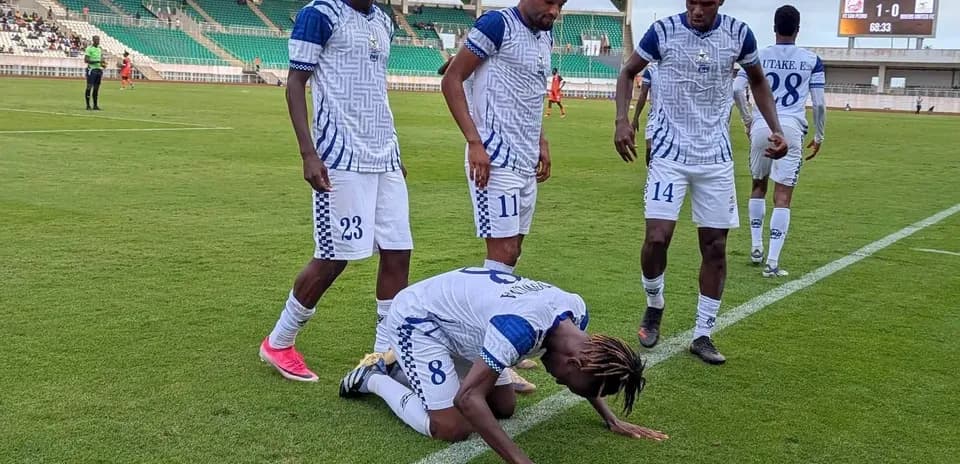 Rivers United players celebrating a goal