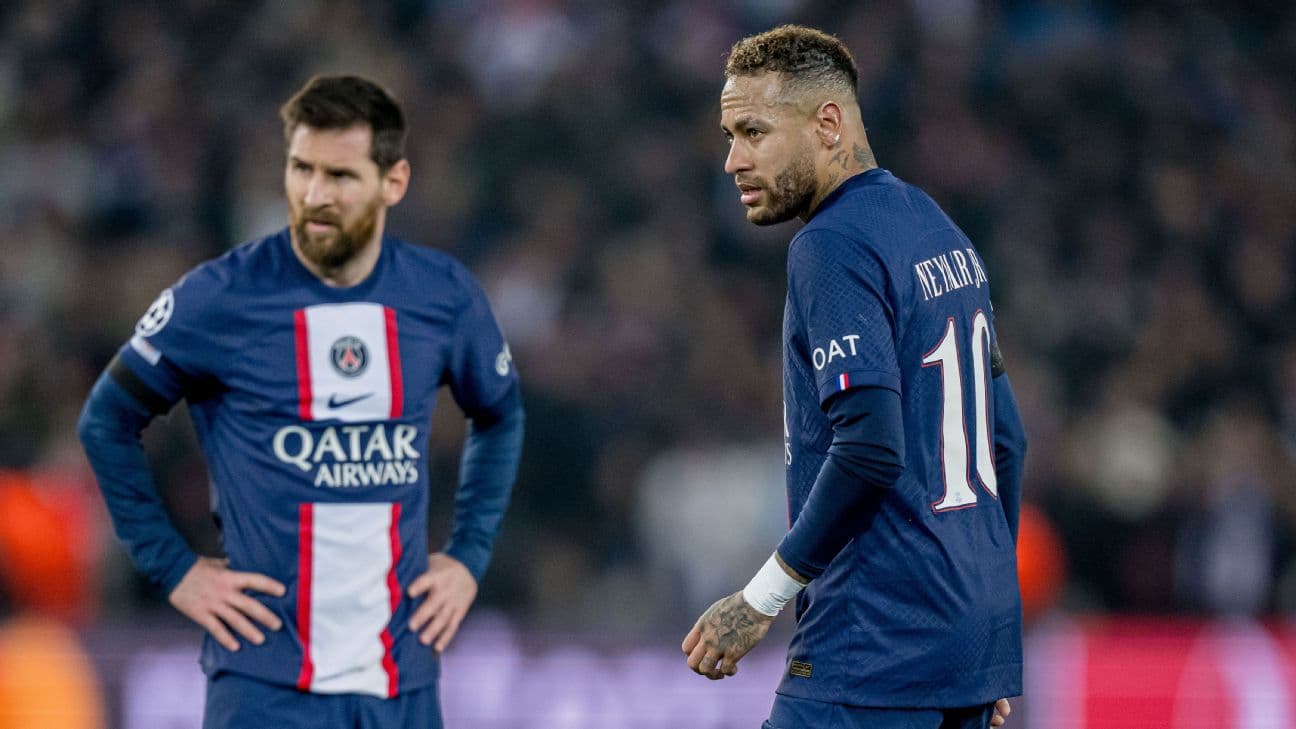 Messi and Neymar during a PSG match
