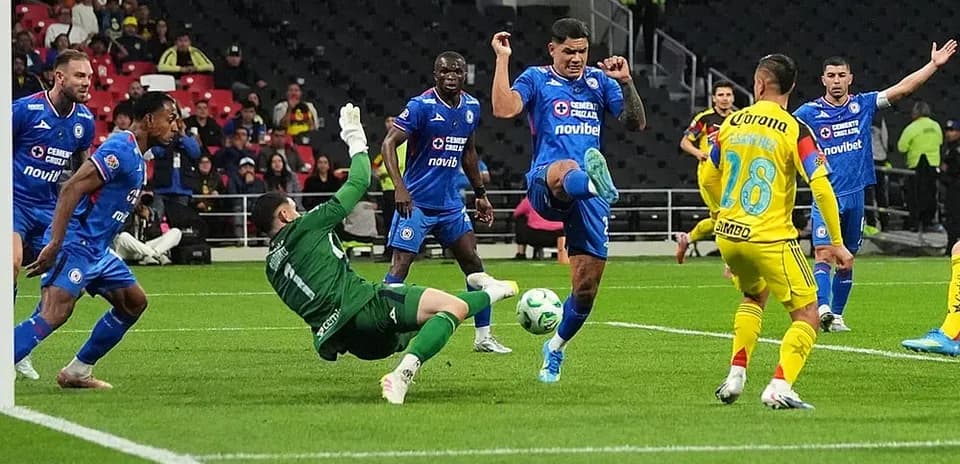 Cruz Azul player attempting a shot on goal