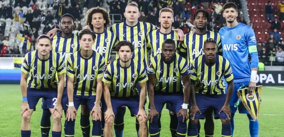 Fenerbahçe squad before UEFA Champions League match