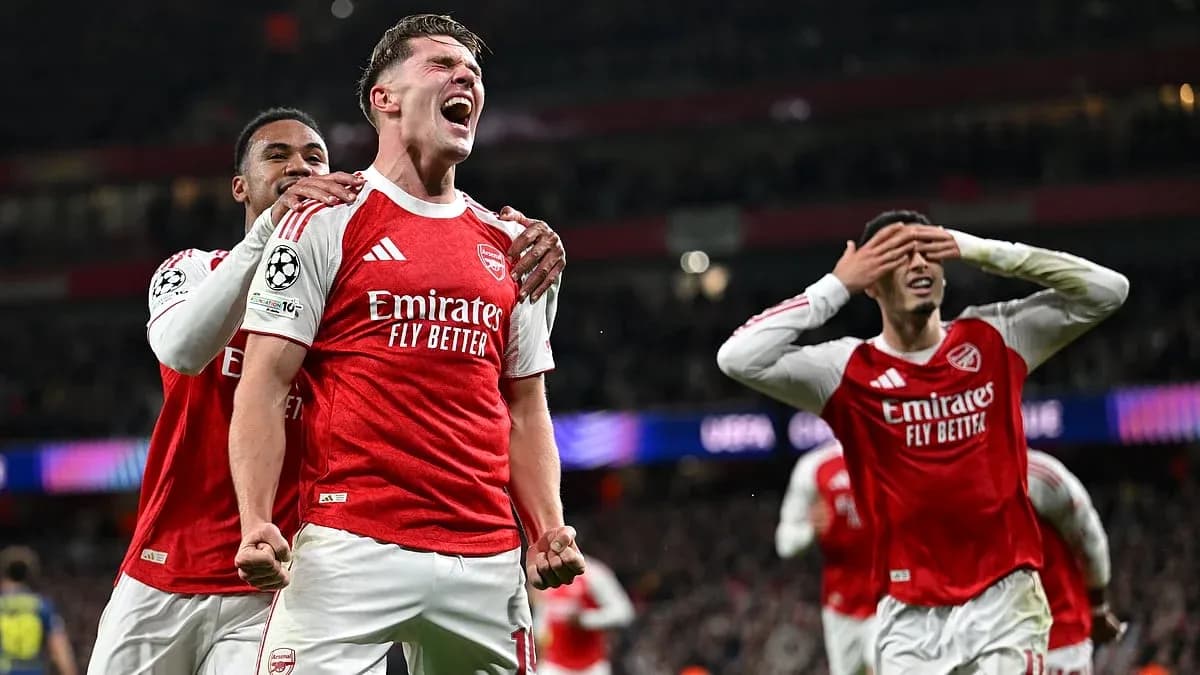 Arsenal players celebrating during UEFA Champions League match