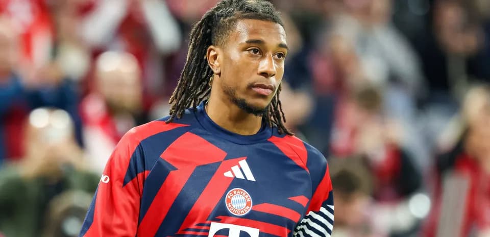 Player wearing Bayern Munich jersey during match
