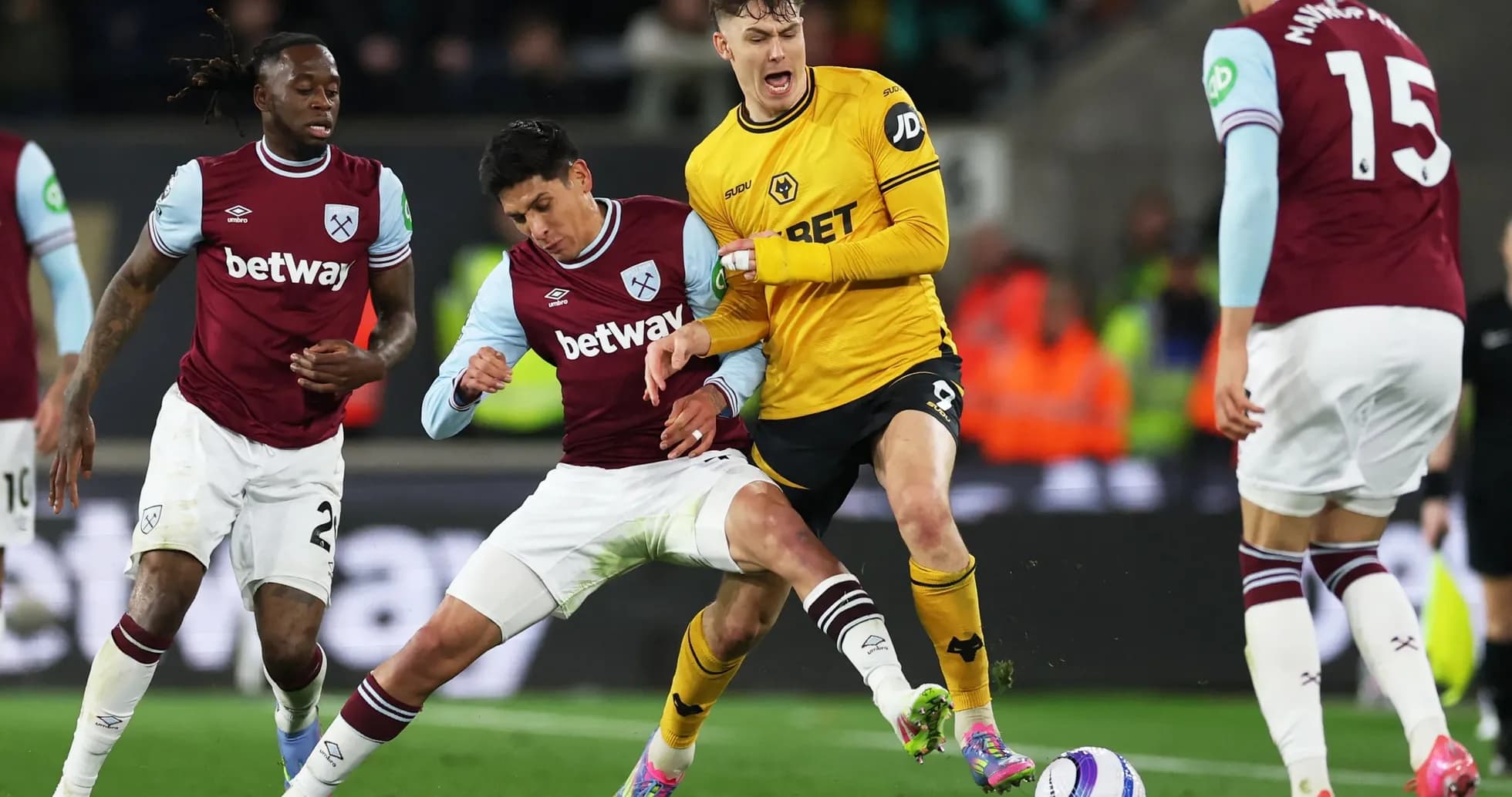 Players contesting the ball during West Ham vs Wolves