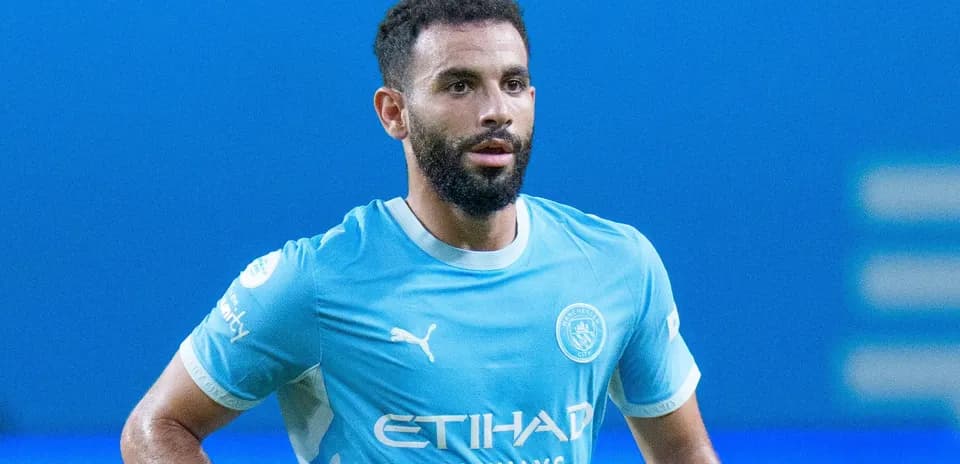 Player in Manchester City kit during match
