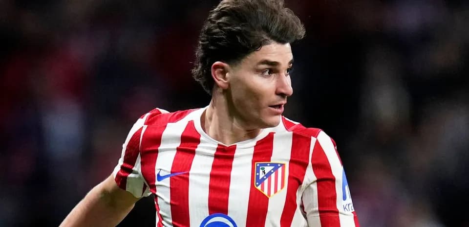 Atletico Madrid player running during match