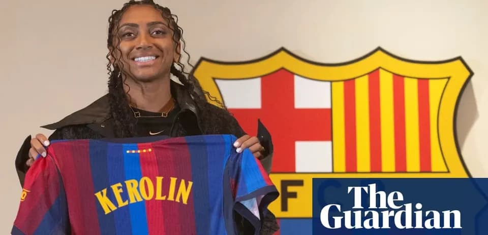 Player holding FC Barcelona jersey with name Kerolin