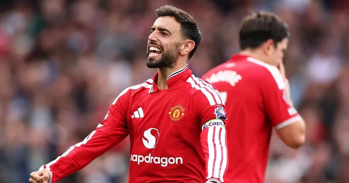 Bruno Fernandes celebrating during Manchester United match