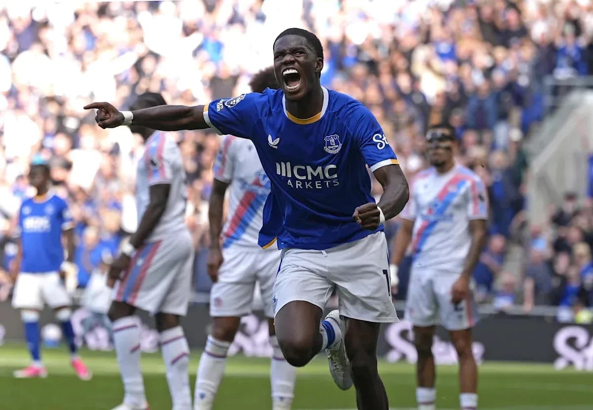 Everton player celebrating a goal during match