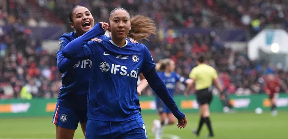 Chelsea W players celebrating a goal