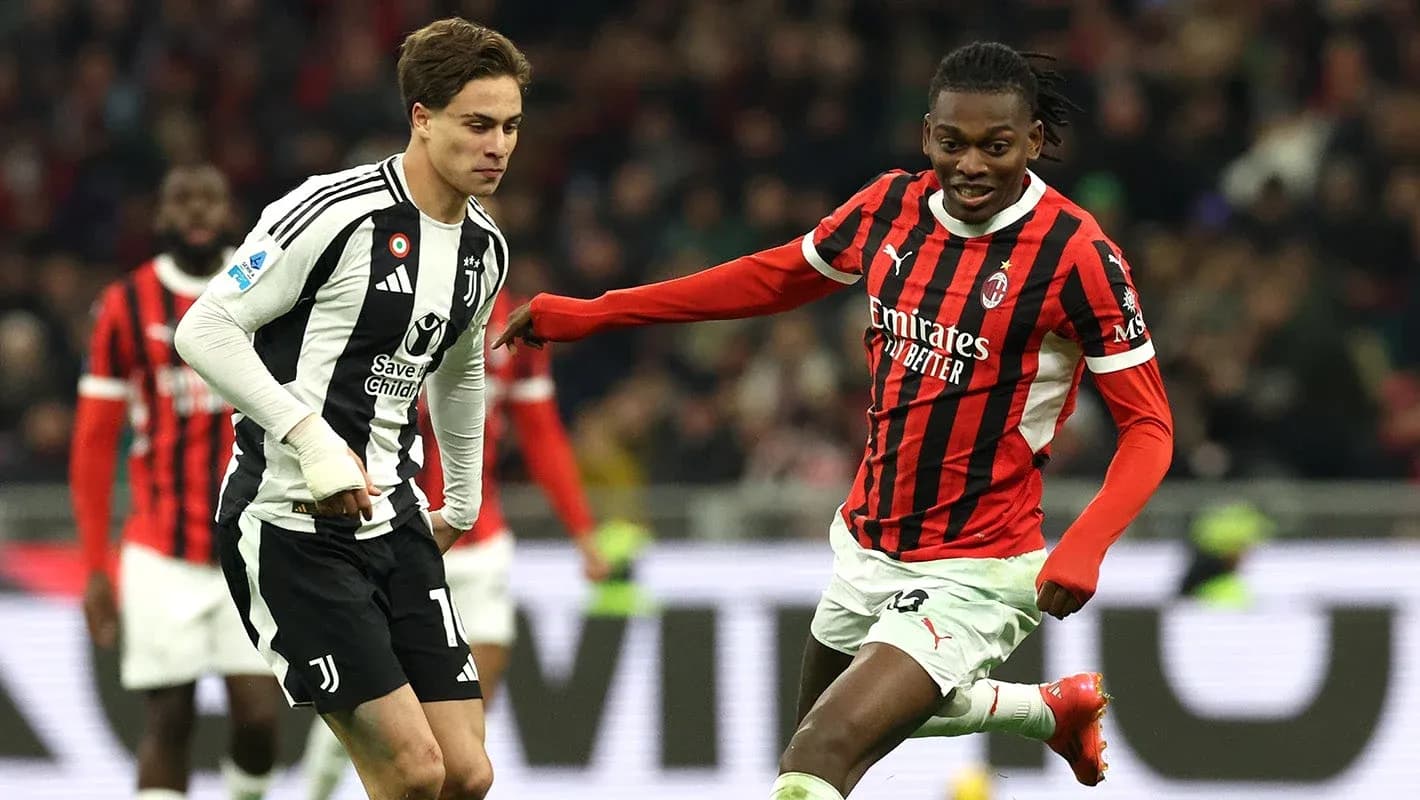 AC Milan player chasing Juventus opponent during match