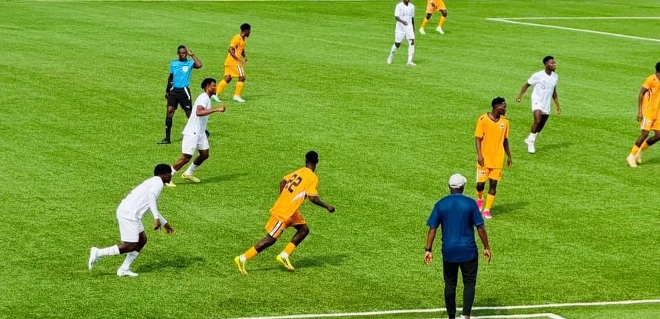 Players in action during AS Sobemap vs Enugu Rangers