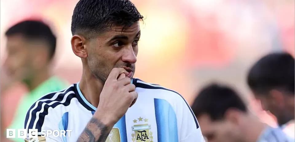 Player with Argentina jersey during warm-up session