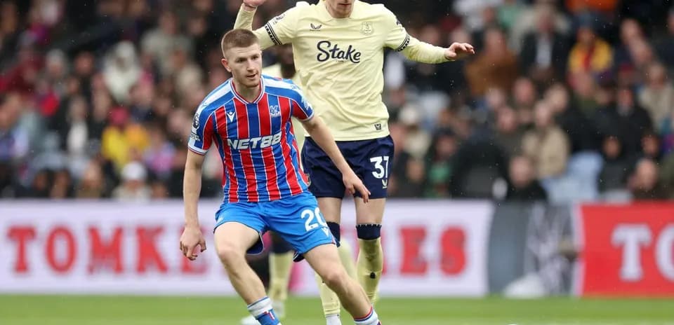 Crystal Palace player challenges Everton opponent