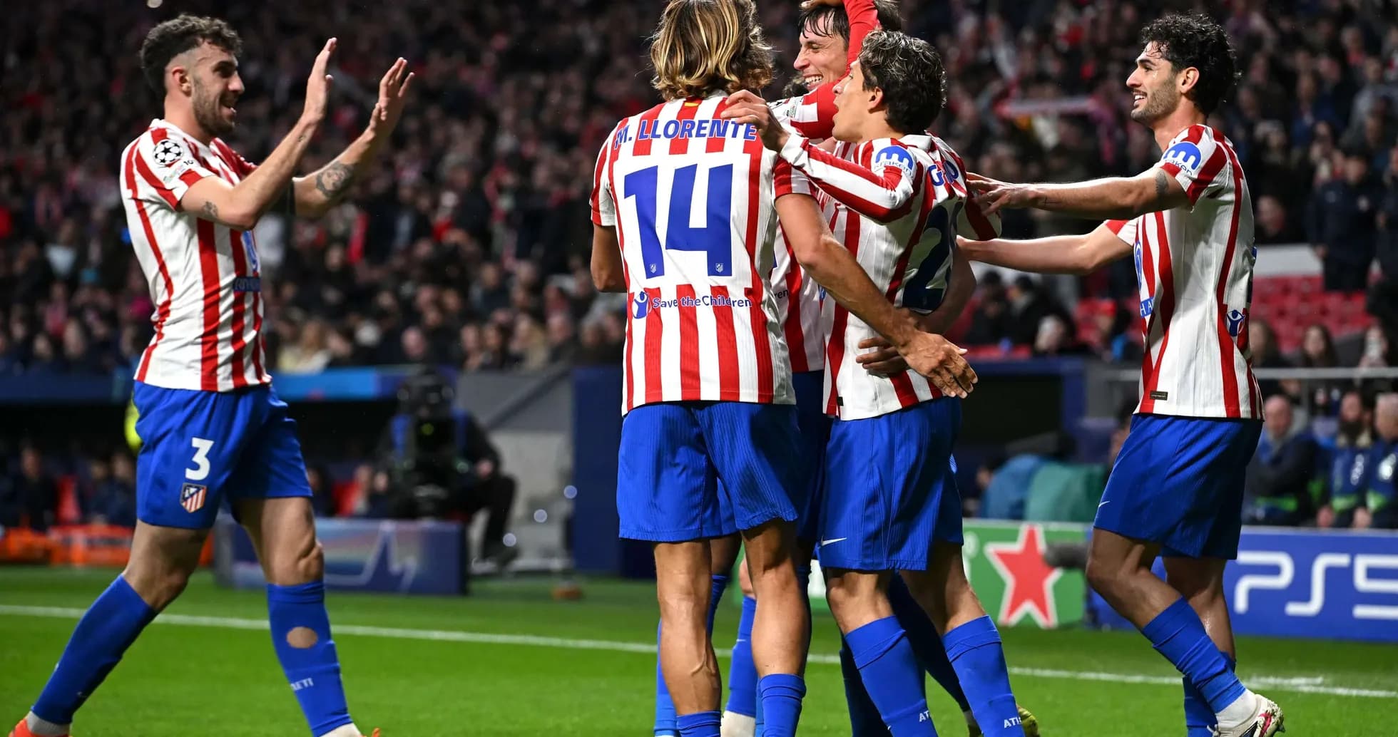 Atletico Madrid players celebrating a goal