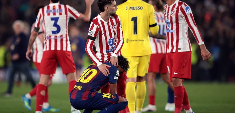 Barcelona player reacting during match against Atletico Madrid