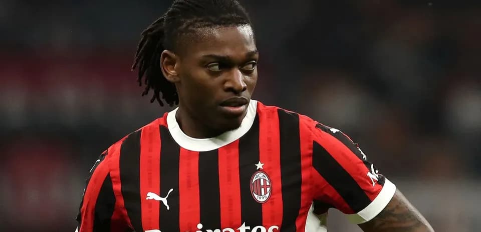 Player wearing AC Milan jersey during match