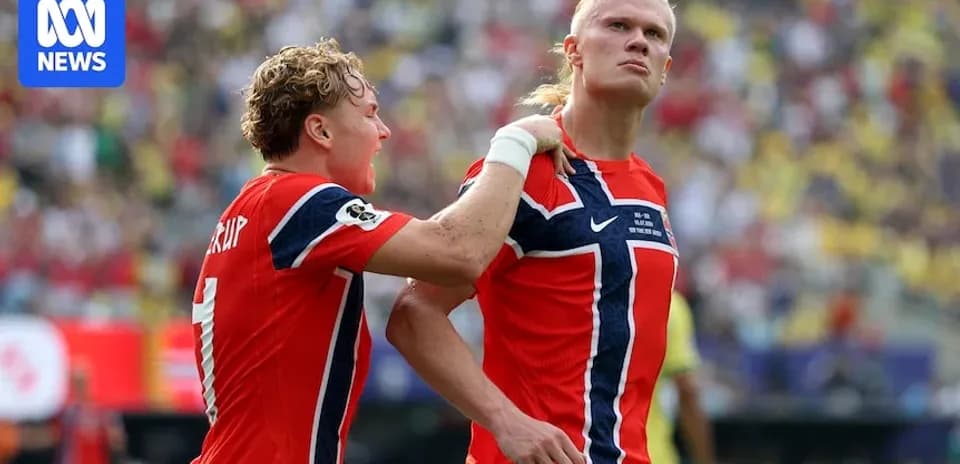 Norwegian players celebrating a goal during match