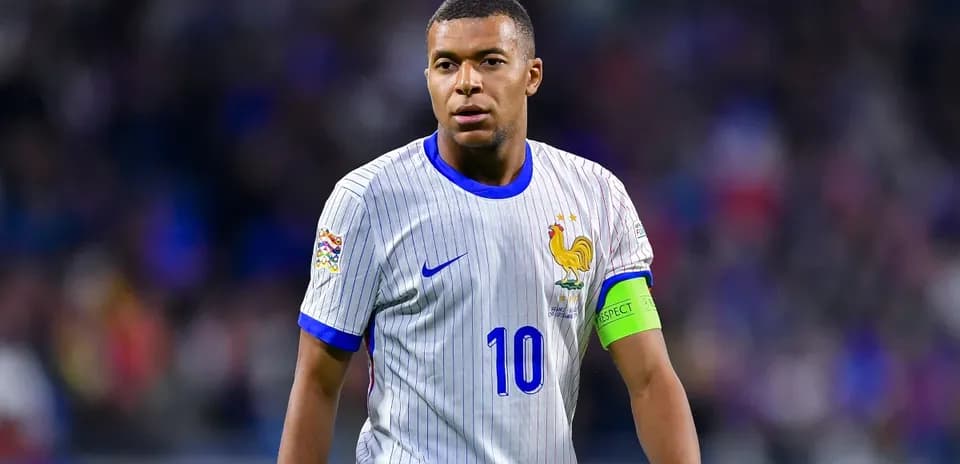 Kylian Mbappé wearing France national team jersey