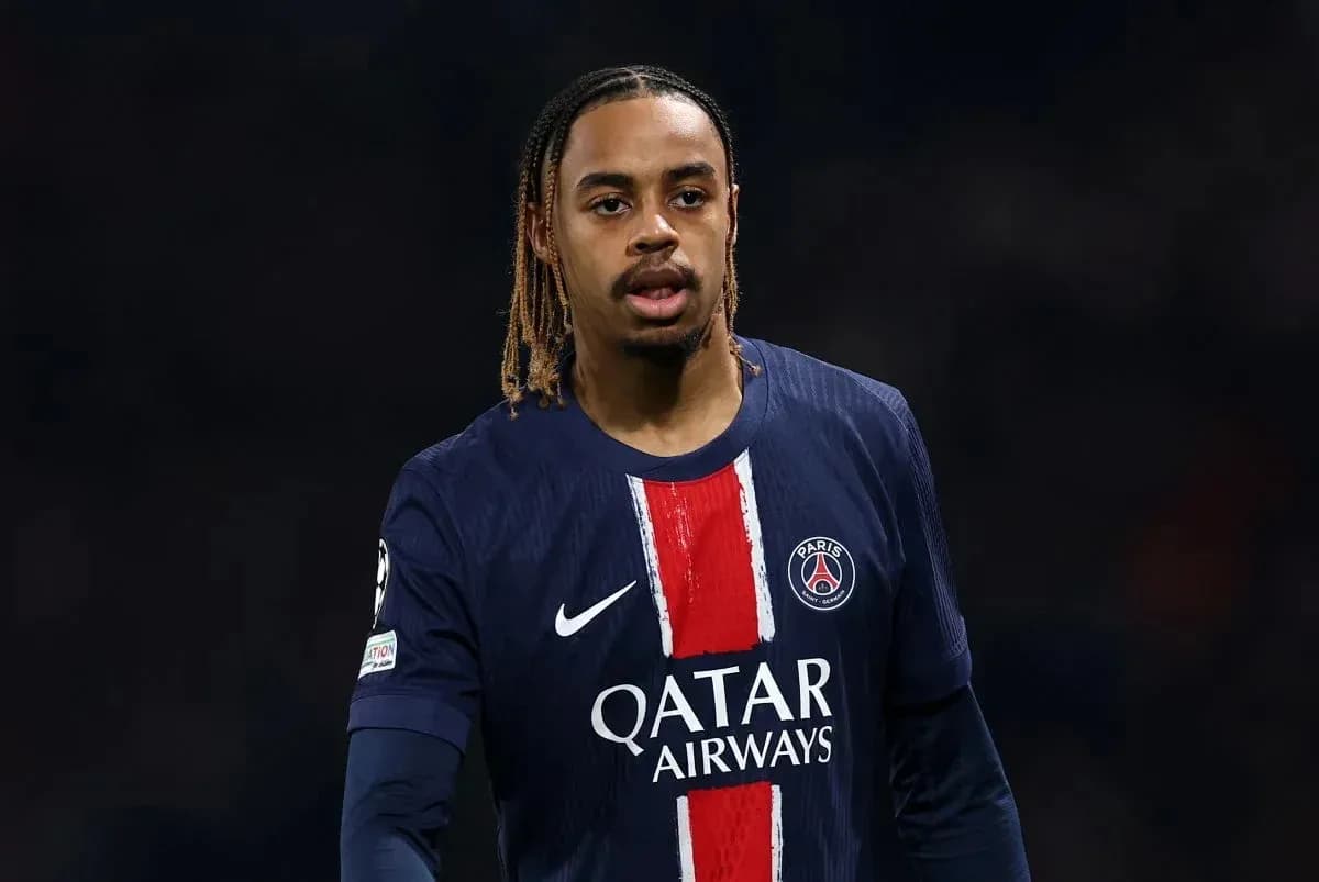 Player in Paris Saint-Germain jersey during match