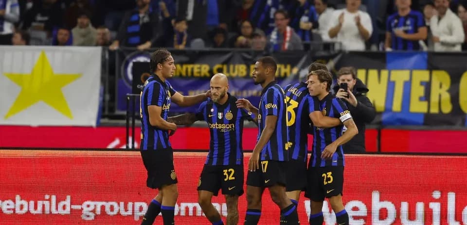 Inter Milan players celebrating a goal on the field