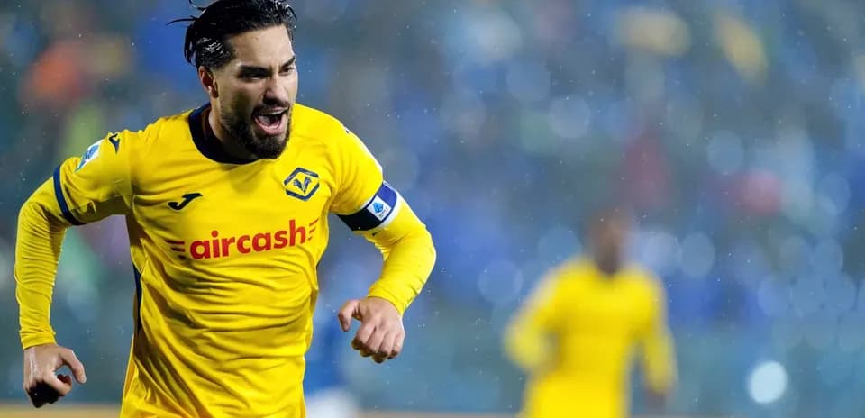 Player celebrating during Hellas Verona match