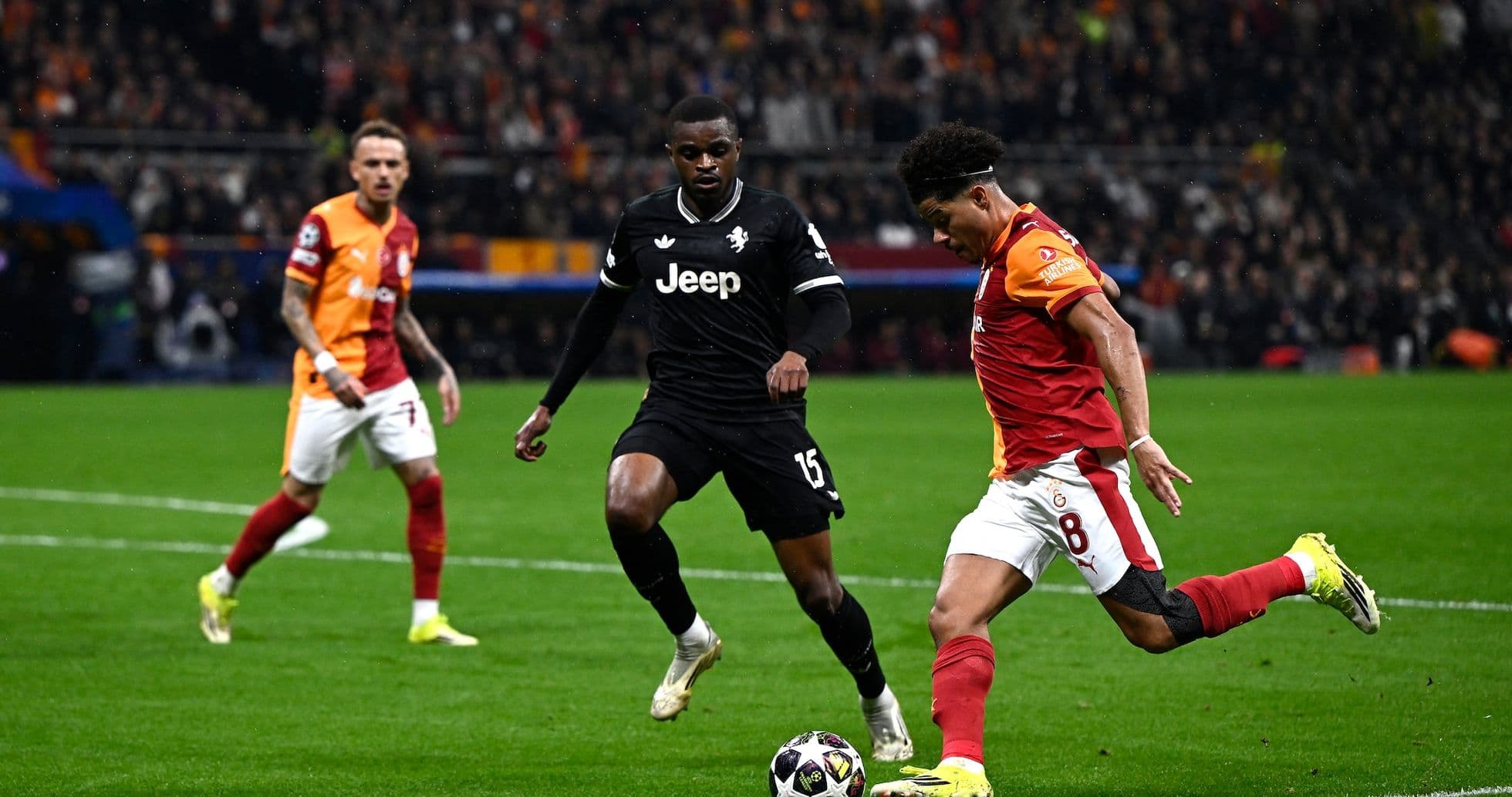 Juventus Edges Galatasaray 3–2 in Champions League Thriller