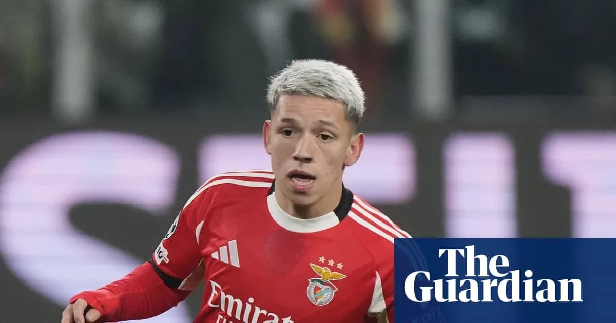 Benfica player in red jersey during match