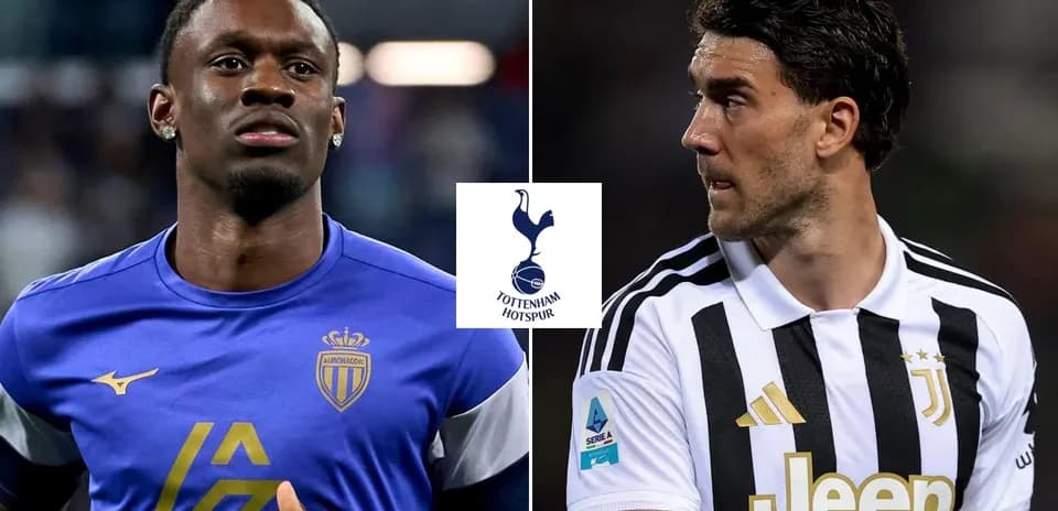 Players from Monaco and Juventus facing each other