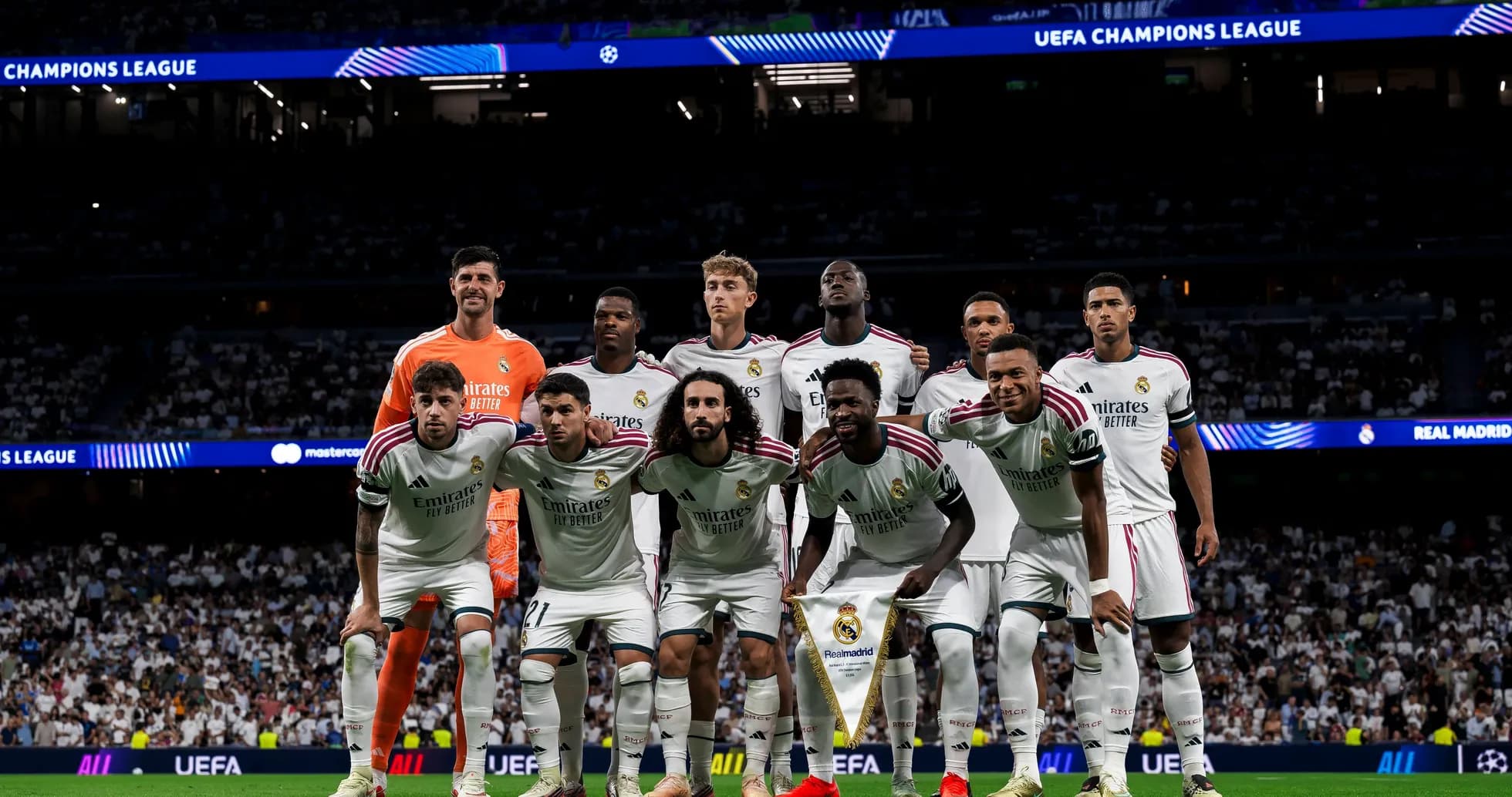 Real Madrid squad posing before UEFA Champions League match