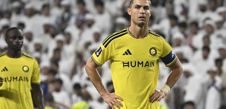 Cristiano Ronaldo in yellow jersey during match