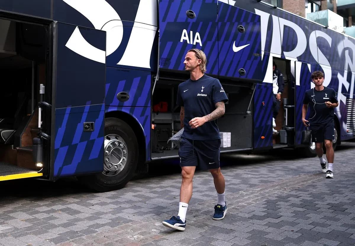 Tottenham players arriving at team bus