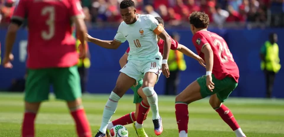 Player dribbling past opponents during a match