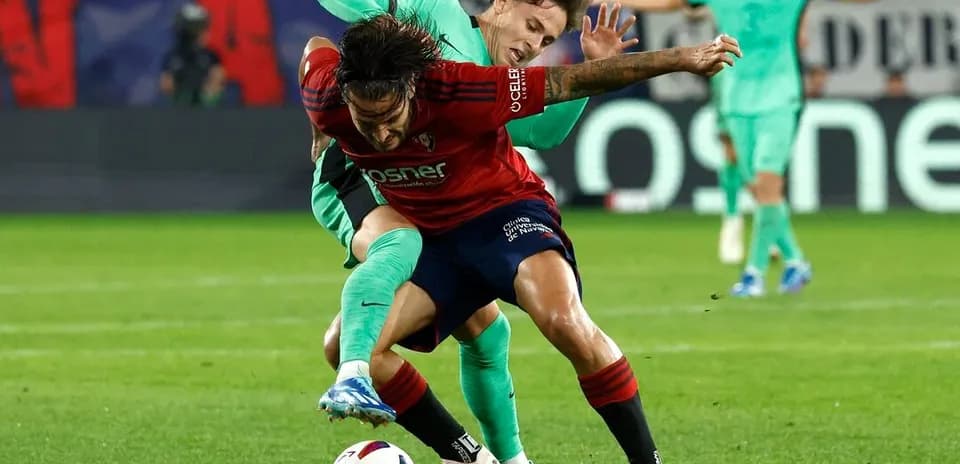 Osasuna player tackled during La Liga match