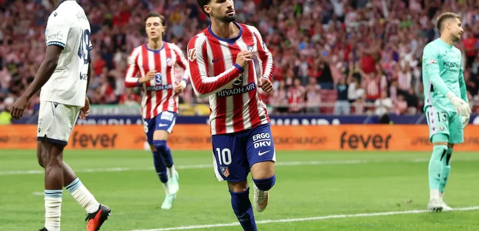 Atletico Madrid player celebrating a goal