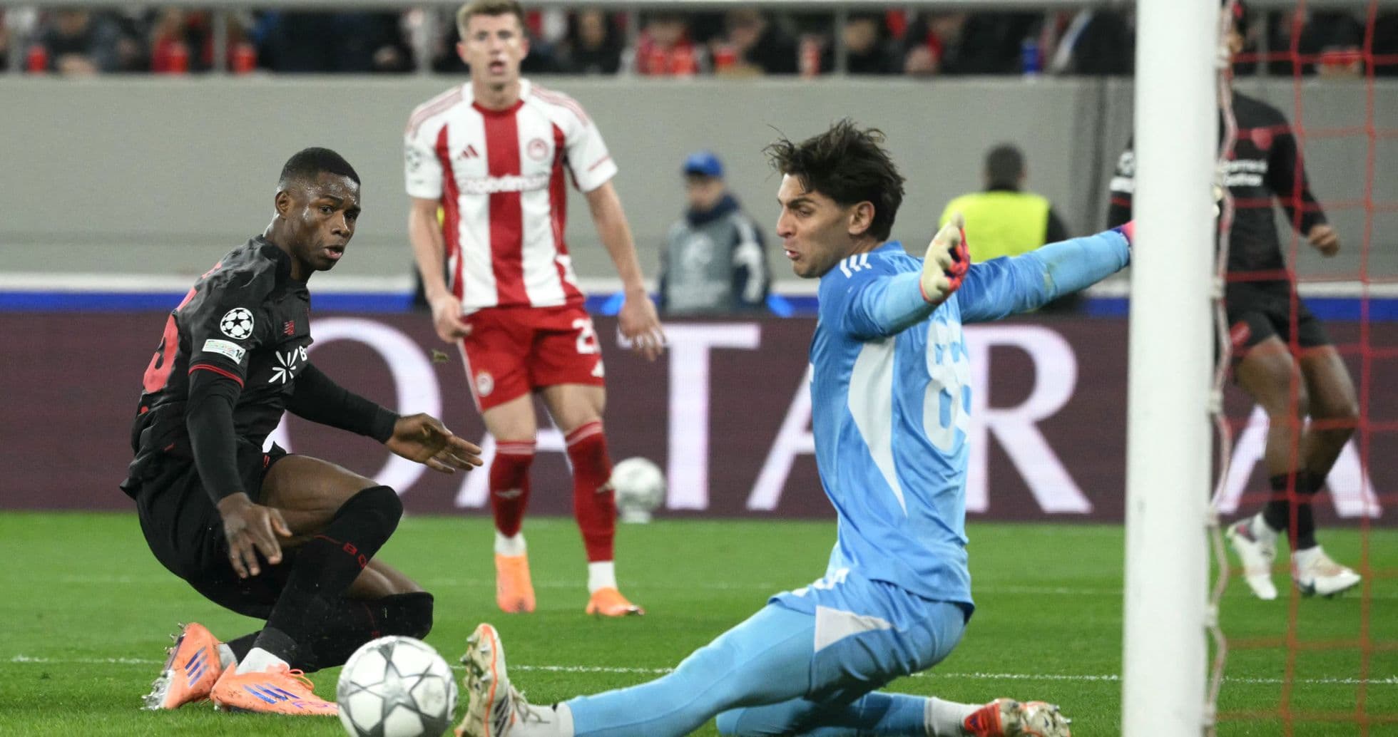 Bayer Leverkusen Defeats Olympiakos Piraeus 2–0 in Champions League