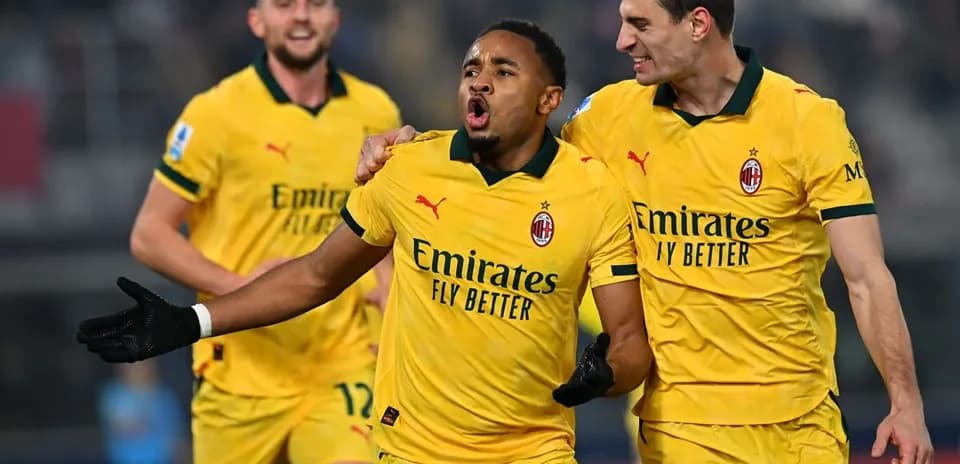 AC Milan players celebrating a goal during match