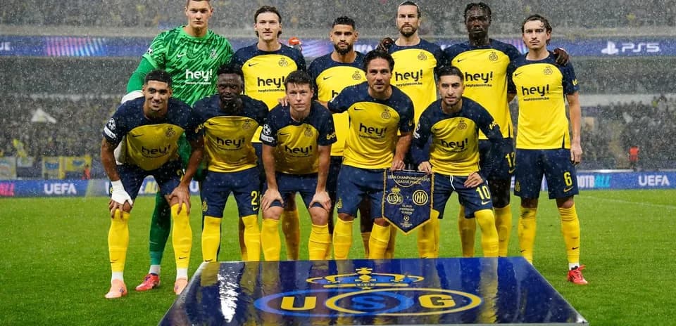 Union St. Gilloise team photo before match