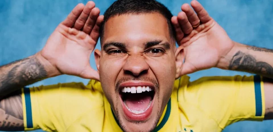 Player celebrating in Brazil national team jersey