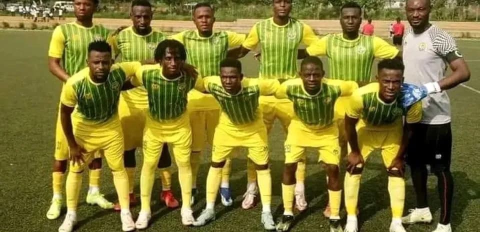 El Kanemi Warriors team posing for photo