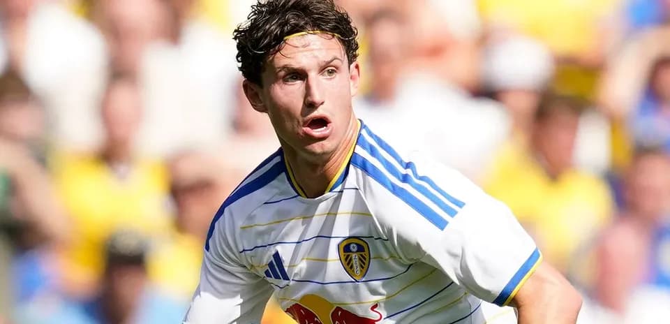 Player in Leeds United kit during match action