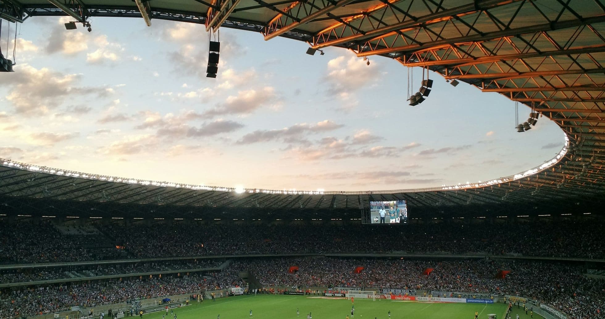 Napoli vs Chelsea: Champions League Group Stage Showdown.jpg