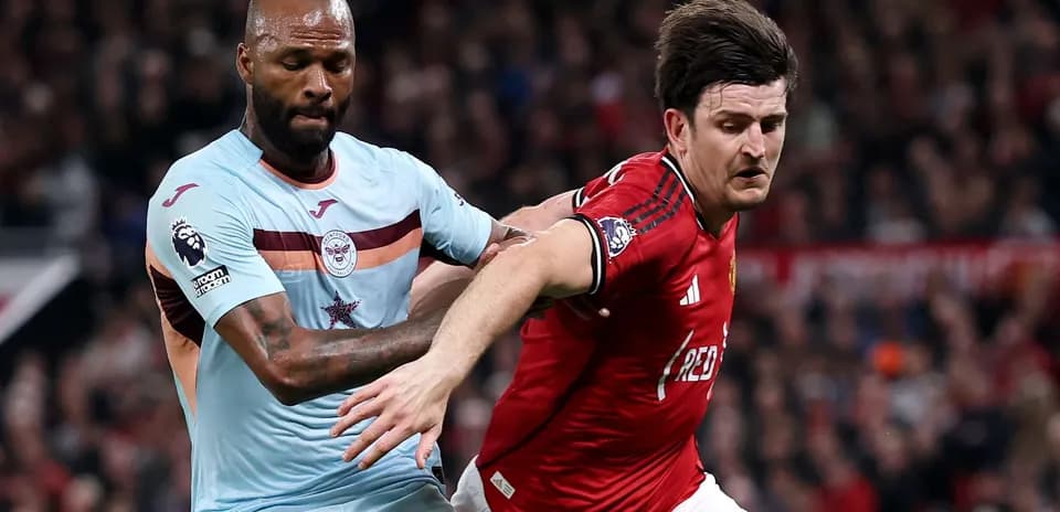 Manchester United player battling Brentford opponent