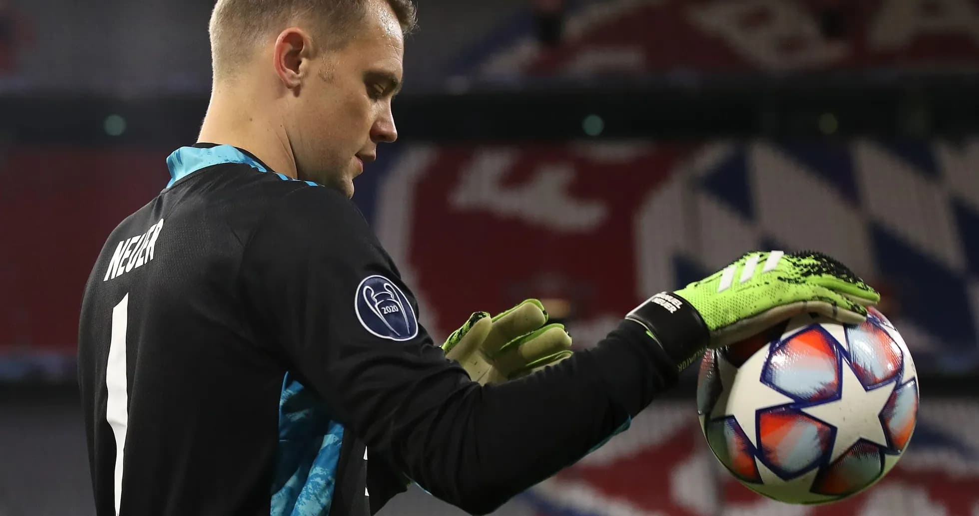 Manuel Neuer preparing for UEFA Champions League match