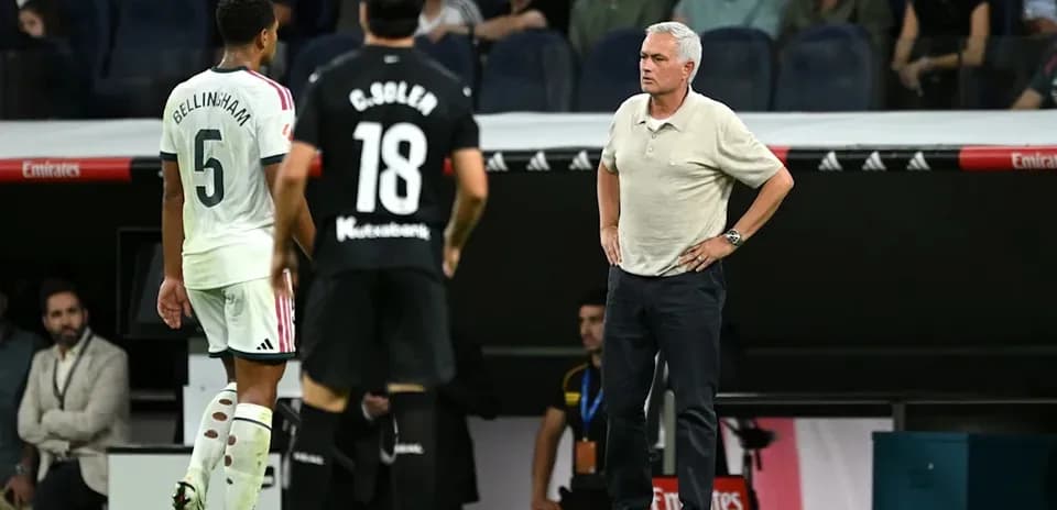 Jude Bellingham and José Mourinho on the sidelines