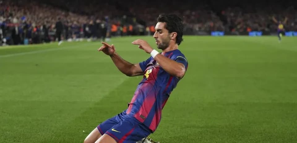 Player celebrating after scoring a goal for Barcelona