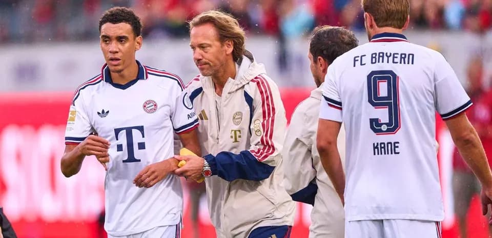 Bayern Munich players interacting during a match